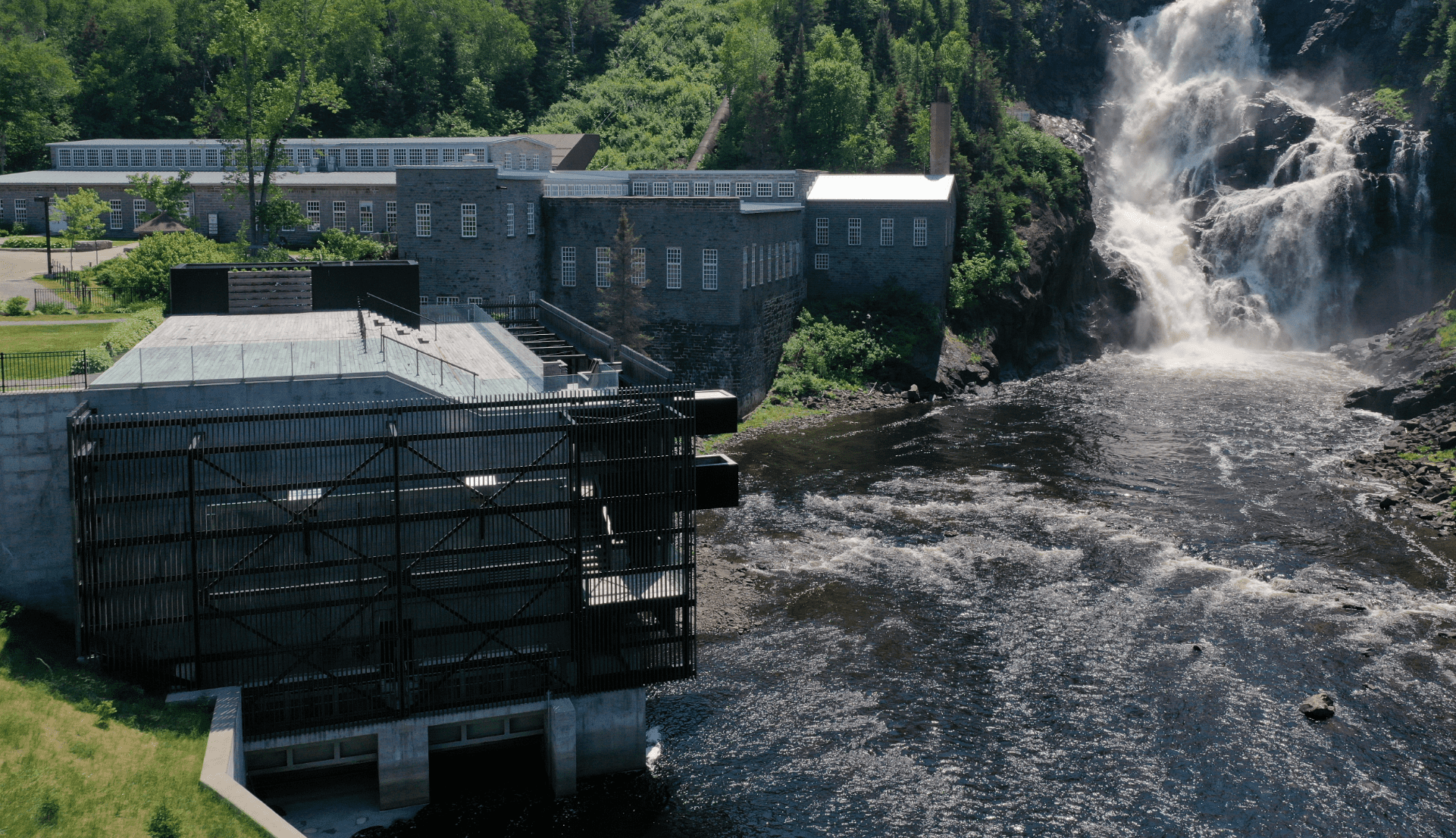 Mise en service de la minicentrale hydroélectrique de Val-Jalbert